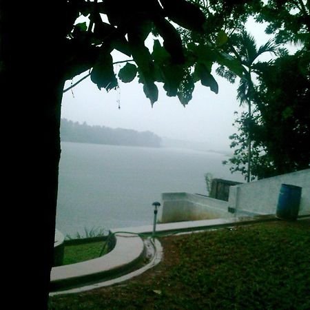 Hotel Lazy Gaze Ernakulam Exterior foto