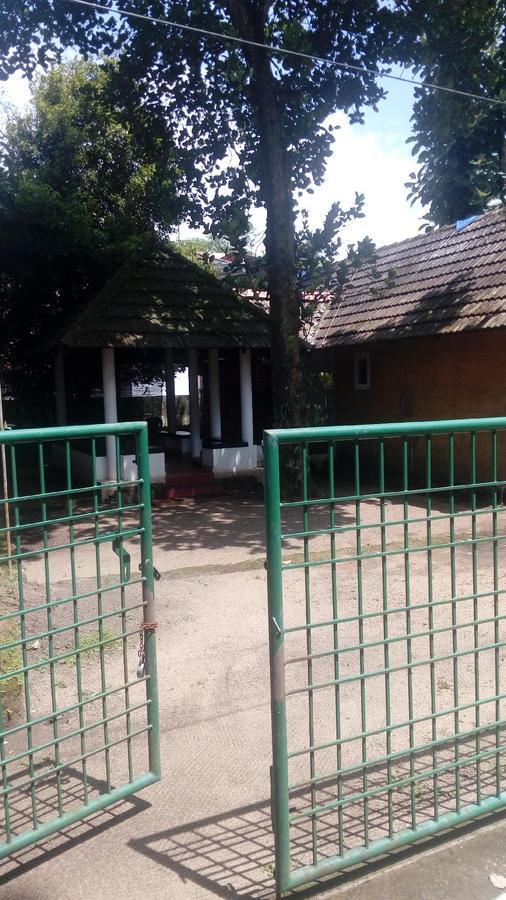 Hotel Lazy Gaze Ernakulam Exterior foto